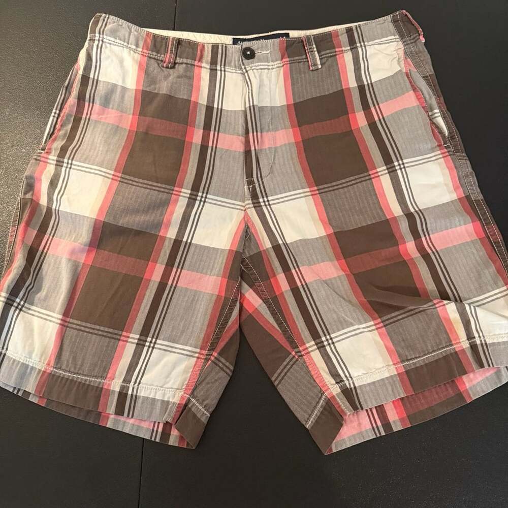 100% Cotton American Eagle Plaid Shorts Size 36 Brown Pink